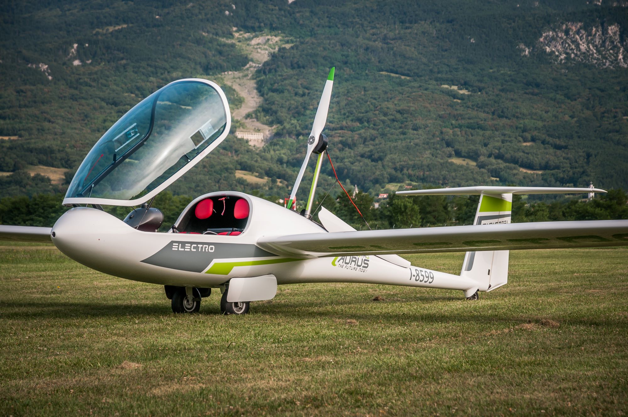 20160722-Pipistrel-Taurus-E-MatjazMilavec-5279.jpg